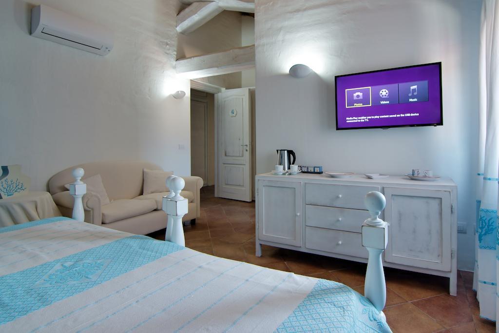 Domus Corallia-Luxury Rooms Порто-Ротондо Экстерьер фото