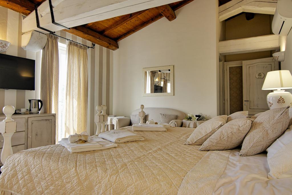 Domus Corallia-Luxury Rooms Порто-Ротондо Номер фото
